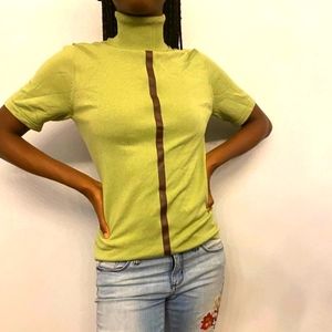 Turtleneck short sleeve top